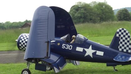 STUNNING DETAILED CORSAIR F4U RC SCALE MODEL WARBIRD