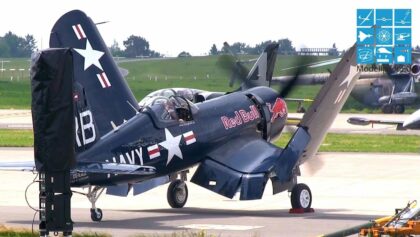 AMAZING FORMATION FLIGHT F4U CORSAIR & B-25 MITCHELL THE FLYING