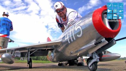 Amazing beautiful MIG-15 thin metal coated DAVID RIBBE Jet TURBINE