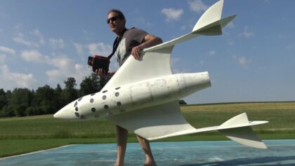 RC Prototype Virgin Galactic Spaceship Two Test Flight 2