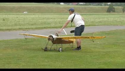 RC Scale Model “Handley Page” flown bei Andreas Nitz –