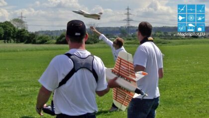 FUNJET ULTRA SPEEDCUP RC ELAPOR MODELS CHALLENGE MPX-TEAM MULTIPLEX AIRSHOW