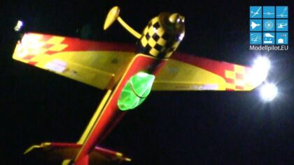 3D Kunstflug in der Nacht RC YAK-55M MANUEL RINNERTHALER NACHTFLUGSHOW