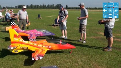 FANTASY TEAM 2X CARF VIPERJET RC TURBINE JET FORMATION FLIGHT