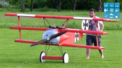 HUGE FOKKER DR.I 1:2 RC AEROBATIC FLIGHT JÜRGEN SCHÖNLE MULTIPLEX