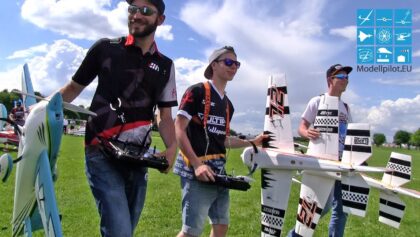 KUNSTFLUG CHALLANGE MPX-EXTRA 330SC MULTIPLEX TEAM MULTIPLEX AIRSHOW BRUCHSAL 2017