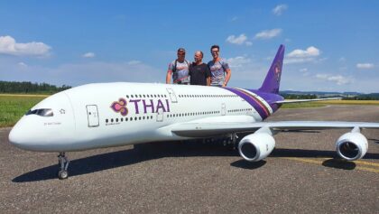 LARGEST RC AIRBUS A380 MAIDEN FLIGHT