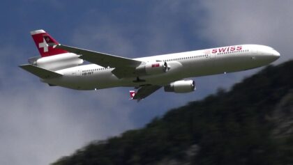 Low Flyby Swiss MD 11 RC Scale model Airliner turbine