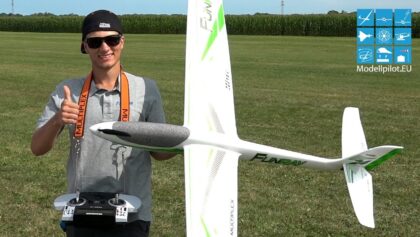 MULTIPLEX FUNRAY RR E-GLIDER ACTION MPX-TEAM AIRSHOW AEROBATIC FORMATION FLIGHTS