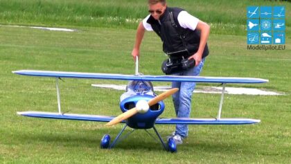 PITTS S1 1:2,1 RC AEROBATIC FLIGHT with SMOKE FLORIAN VOGELMANN