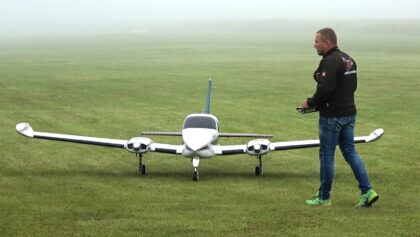 RC FLYING OUT OF SIGHT – HOW FAR CAN YOU