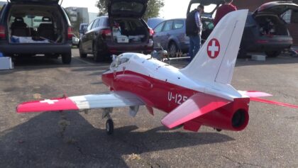 RC HAWKER HUNTER FRANCE AND BAE HAWK SWITZERLAND SCALE TURBINE