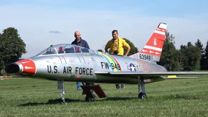 RC North American F-100F Super Sabre – Prototype Maiden Flight