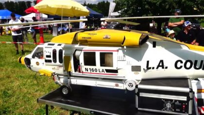 RC TURBINE SCALE HELICOPTER SIKORSKY S-70 FIRE HAWK L.A COUNTY