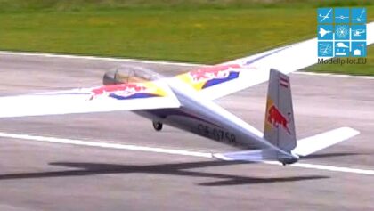 RED BULL L-13 BLANIK GLIDER FLORIAN SPORER RC AEROBATIC SMOKE