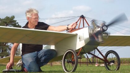 SCRATCH BUILD HALF SIZE RC CAUDRON TYPE N – MAIDEN