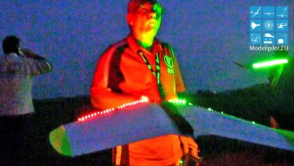 SPEED-NURFLÜGLER RC NIGHT FLIGHT SHOW FIREWORK NACHTFLUGSHOW SEGELFLUGMESSE SCHWABMÜNCHEN