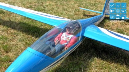 SWIFT-S1 & SH-2H DG-FLUGMODELLBAUTECHNIK RC SCALE GLIDERS DOMINIK BRAUN &