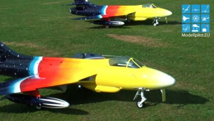 SWISS FORMATION TEAM 2X HAWKER HUNTER RC TURBINE JET FORMATION