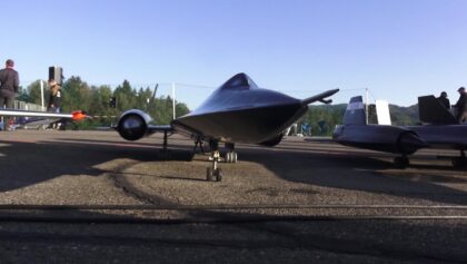 Twin Turbine SR-71 Blackbird new RC Jet by Roger Knobel