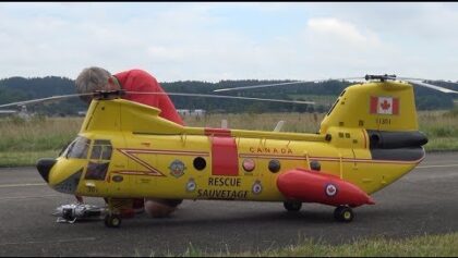 2x Boeing Vertol CH-46 Sea Knight Tandem RC Scale Model