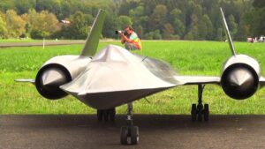 Amazing SR-71 Blackbird Stealth RC Turbine Scale Model Jet with