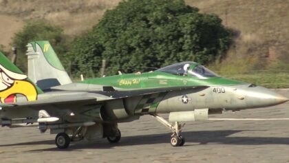 Beautiful RC Jet McDonnell Douglas FA-18C Hornet “Chippy Ho” RC