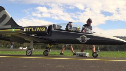 Breitling Albatros L-39 Gigantic Scale Turbine RC Model Jet 80Kg