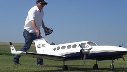 Cessna 421C RC Scale Model Airplane Hard landing