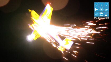 EXTRA 330SC GERNOT BRUCKMANN RC AEROBATIC NIGHT FLIGHT SHOW MULTIPLEX