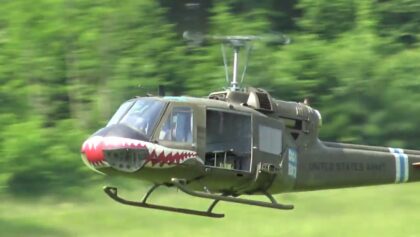 Emergency Landing Bell UH-1 Army Scale RC Helicopter Turbine off,
