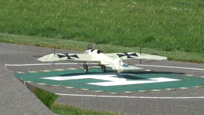 Erstflüge Rumpler Taube (Maxford USA) und ASW 24 (Eigenbau Würzl)