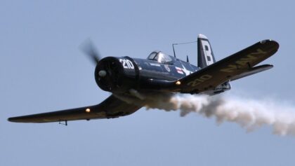 F4U Corsair – Moki 215cc