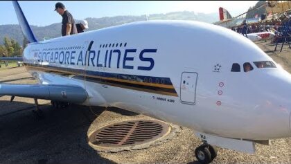 GIANT RC AIRBUS LOW FLY BY A-380 QUAD TURBINE MODEL