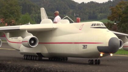 HANS BÜHR RADIO CONTROLLED ANTONOV AN-225 AND BURAN SPACESHIP DECOUPLING