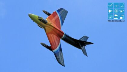 HAWKER HUNTER RC TURBINE JET AEROBATIC FLIGHT MARTIN FORSTER MULTIPLEX