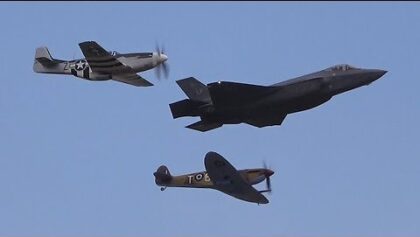 HERITAGE FLIGHT F-35 Lightning – P-51 Mustang – Spitfire