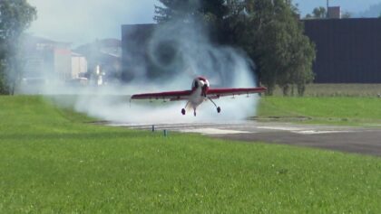 Jakowlew Yak-55 Soviet Aerobatic Aircraft (not RC) thats Sound Triengen
