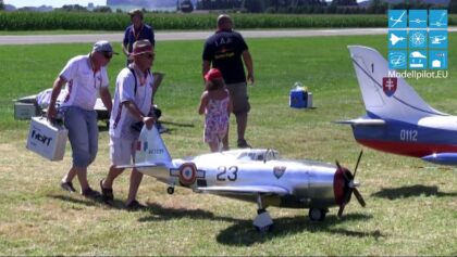 P-47 RAZORBACK WARBIRD MARC HAUSS RC AIRSHOW FLIGHT JET WORLD