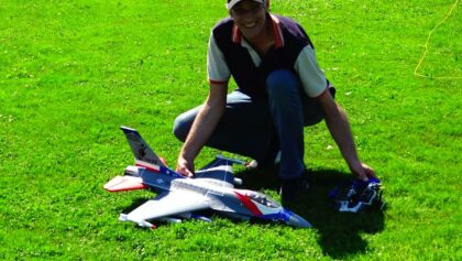 RC F-16 Falcon E-Flite 64mm EDF Jet flown RCHeliJet