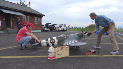 RC Warbird Supermarine Spitfire LF MK 392