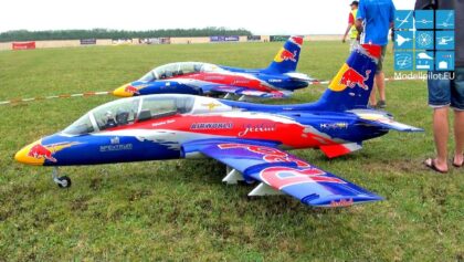 RED BULL TEAM 2X MB-339 RC JETCAT TURBINE JET FORMATION