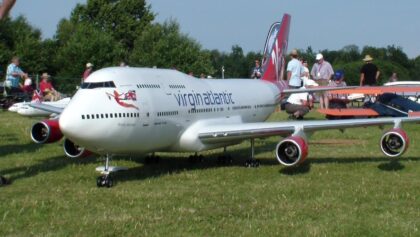 RELOADED RC BOEING 747-400 MAIDEN FLIGHT VIRGIN ATLANTIC WORLD BIGGEST