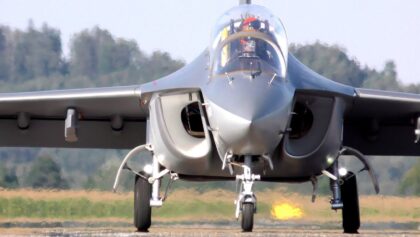 Rc Yakovlev YAK-130