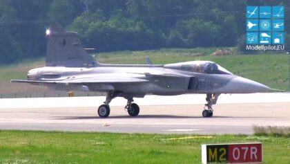 SAAB JAS 39 GRIPEN CZECH AIR FORCE JET AEROBATIC AIRSHOW