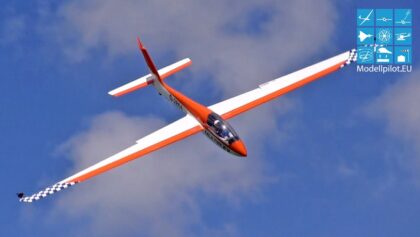 SOLOFOX RC GLIDER AEROBATIC FLIGHT SHOW FLORIAN VOGELMANN MULTIPLEX AIRSHOW