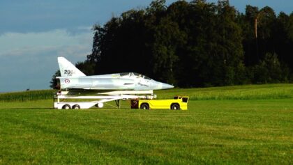 STUNNING!!! RC TURBINE JET MIRAGE TAKEOFF FROM SELFBUILD LAUNCH PAD