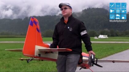 SUKHOI SU-26MM 38% HANGAR 9 FLORIAN SPORER RC AEROBATIC AIRSHOW