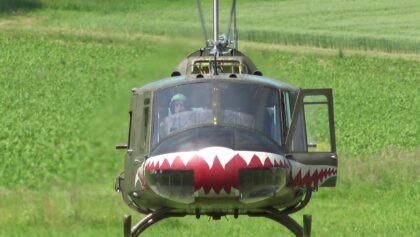 TURBINE RC BELL UH1 IROQUOIS HUEY RC SCALE MODEL HELICOPTER