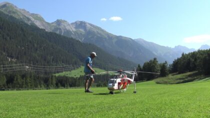 Unbelievable RC Helicopter Italien Fire Fighter Sikorsky S64 Scale Turbine